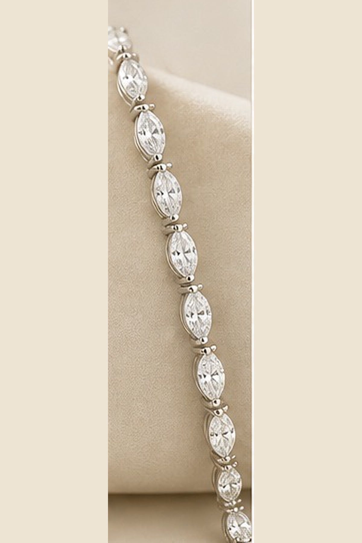 Marquise-cut tennis bracelet construction detail